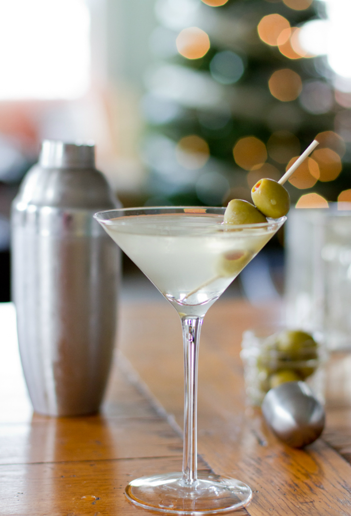 dirty-martini-cocktail